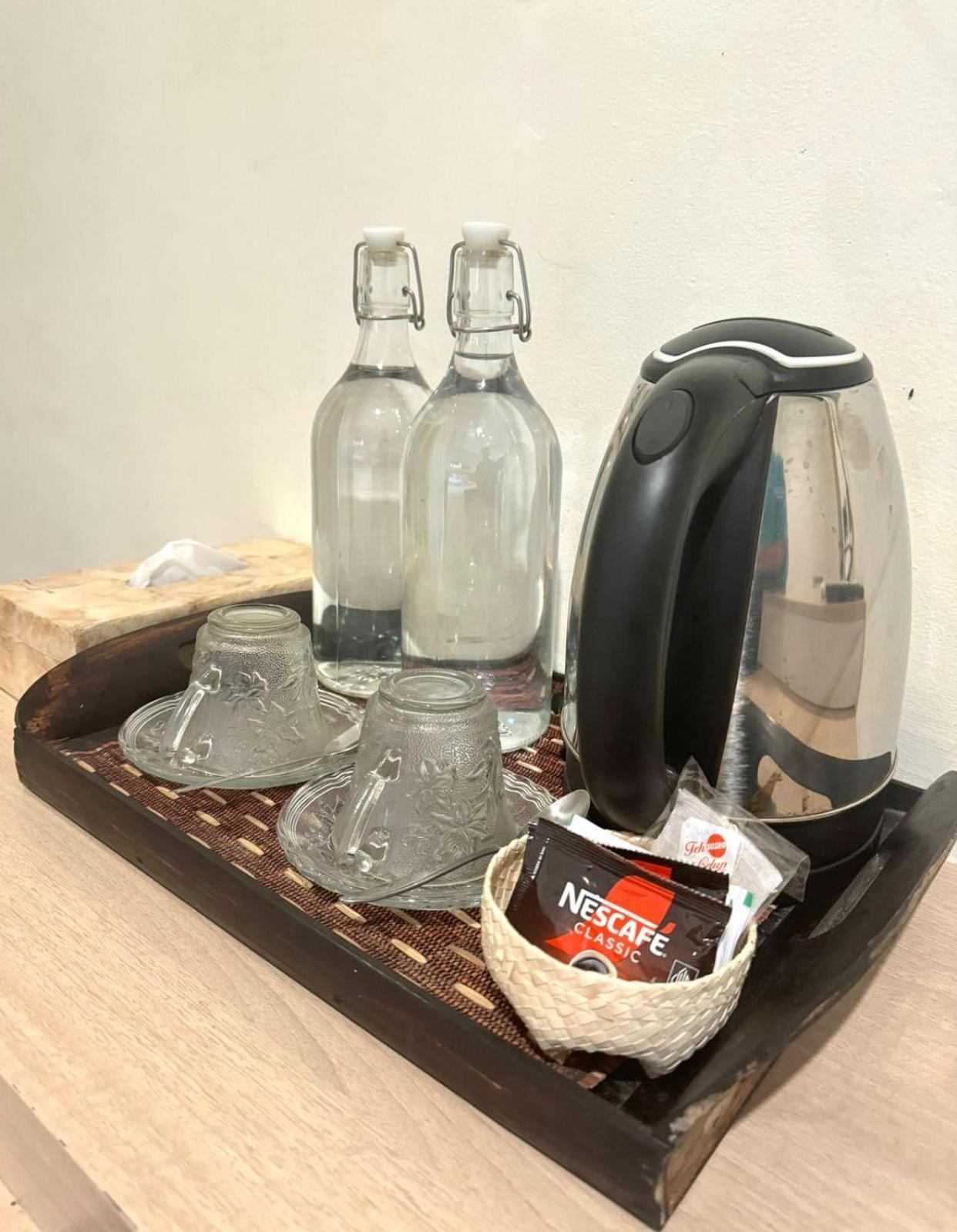 Srikrisna Hotel Семиняк Екстериор снимка
